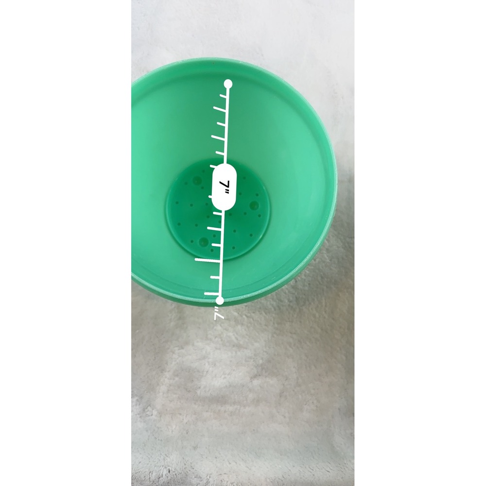 Tupperware Crisp It Container Green 7 Inch Bowl With Lid Storage Kitchenware - Picture 5 of 5